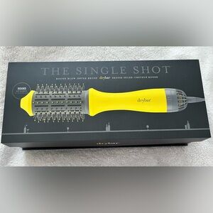 Drybar NEW Single Shot Round Blow Dryer Brush Voluminous Brush Dryer+3 ClawClips